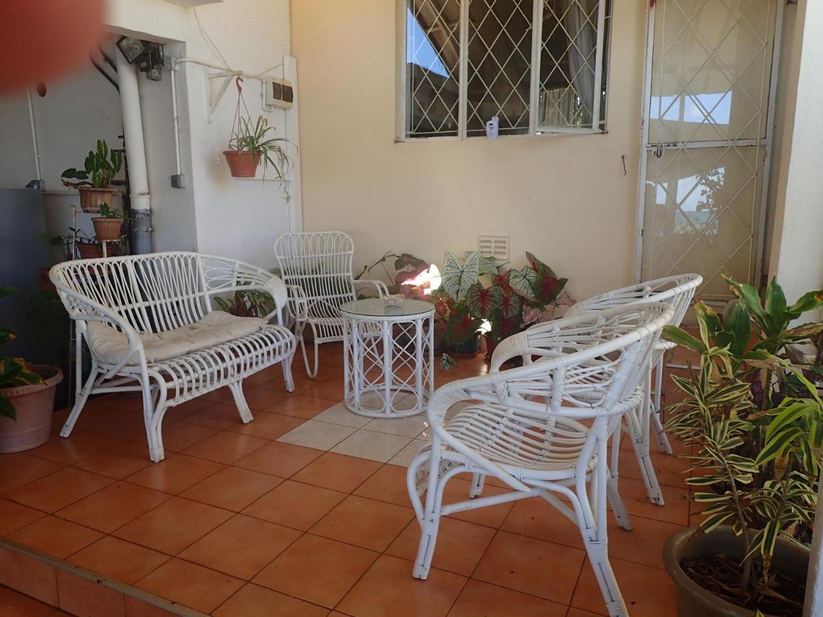 Le Cactus Guesthouse แตร์ โรก ภายนอก รูปภาพ